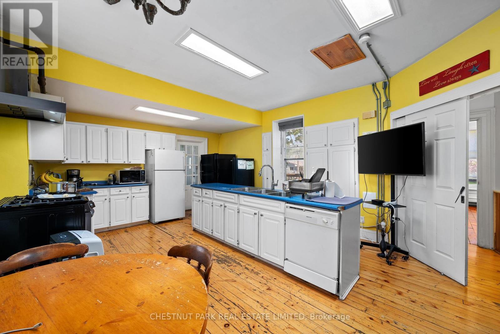 71 Queen Street, Prince Edward County, Ontario  K0K 2T0 - Photo 20 - X12155120