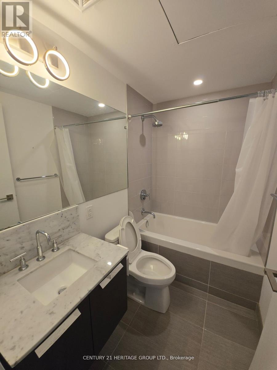 3912 - 50 Charles Street E, Toronto, Ontario  M4Y 1T1 - Photo 8 - C12162048