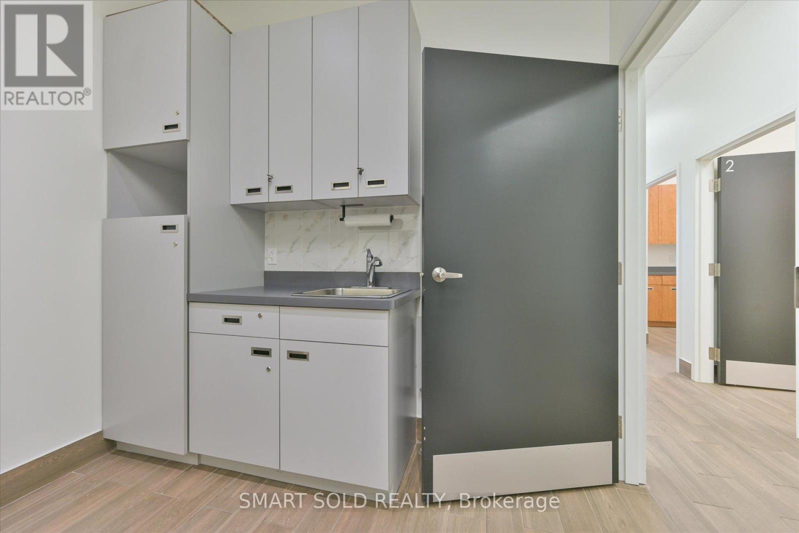 4c - 4773 Yonge Street, Toronto (Willowdale East), Ontario  M2N 0G2 - Photo 8 - C12162075