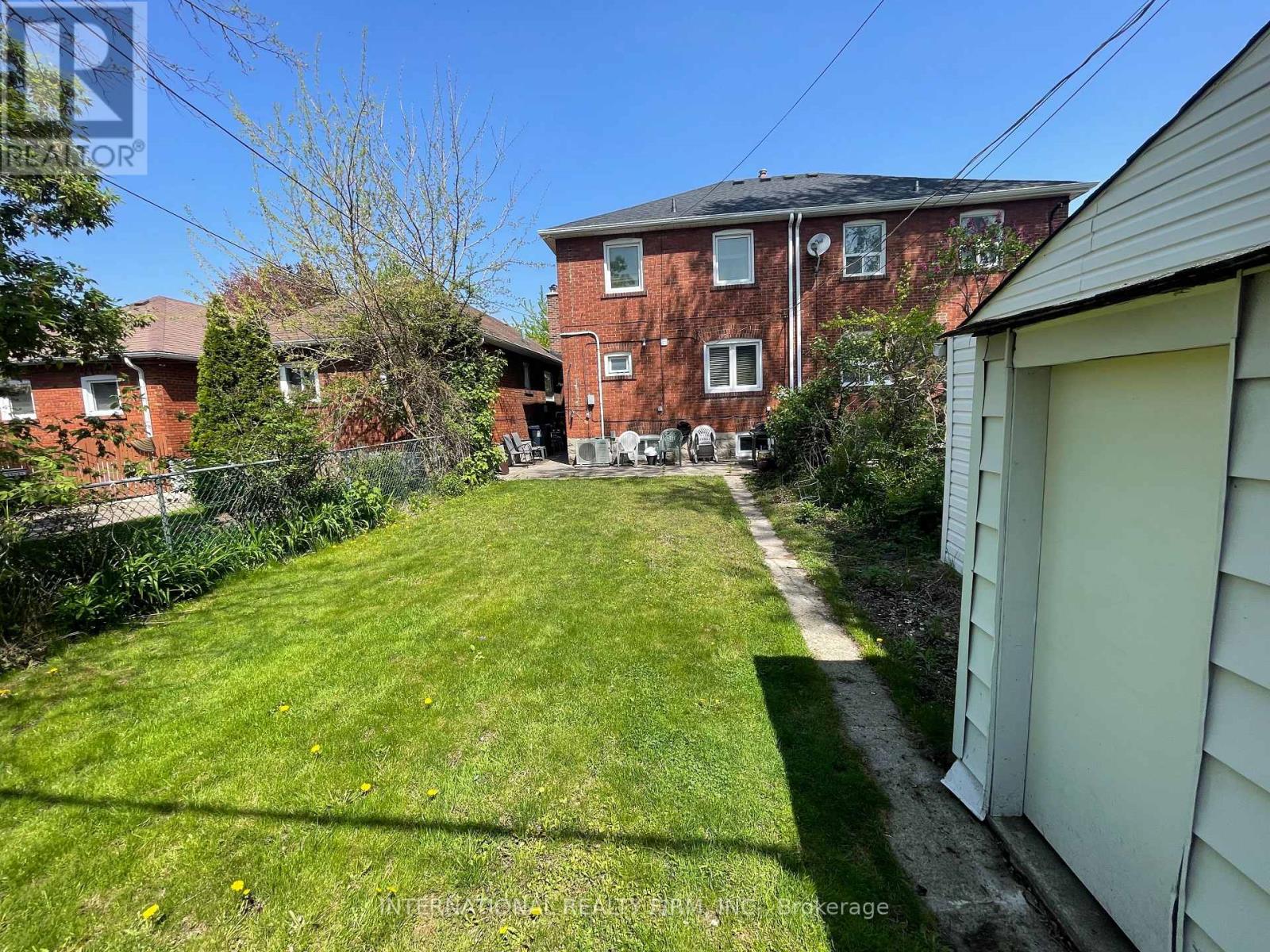 419 Mortimer Avenue, Toronto, Ontario  M4J 2E8 - Photo 24 - E12162055
