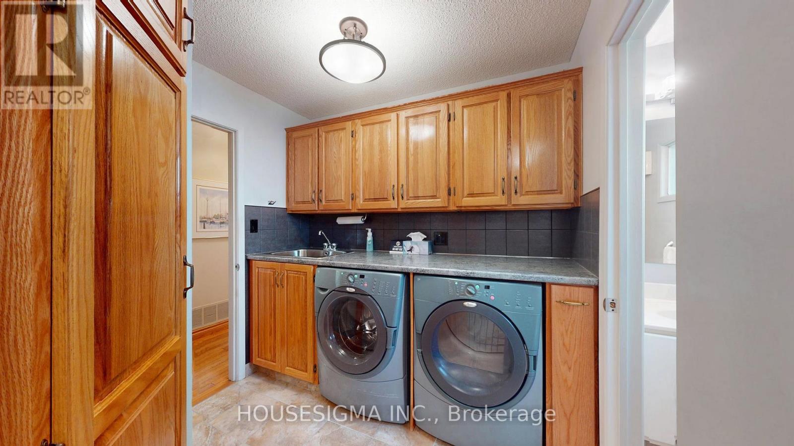 2 Chiefswood Square, Toronto, Ontario  M1W 3J7 - Photo 16 - E12162077