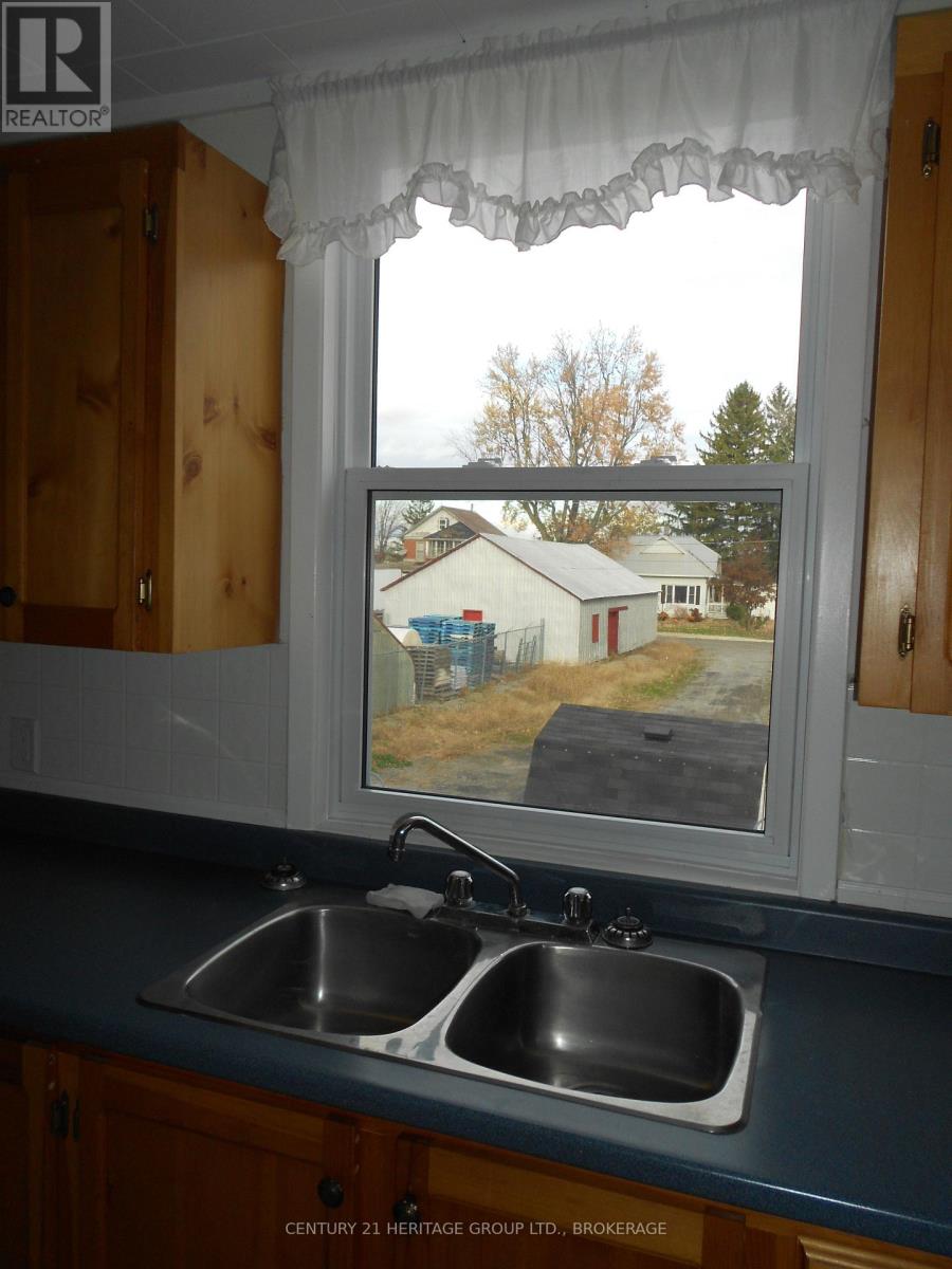 29 King Street, North Dundas, Ontario  K0C 1H0 - Photo 12 - X12162191