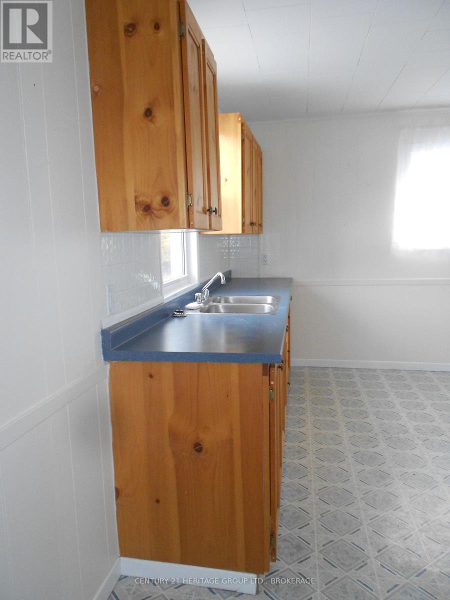 29 King Street, North Dundas, Ontario  K0C 1H0 - Photo 13 - X12162191