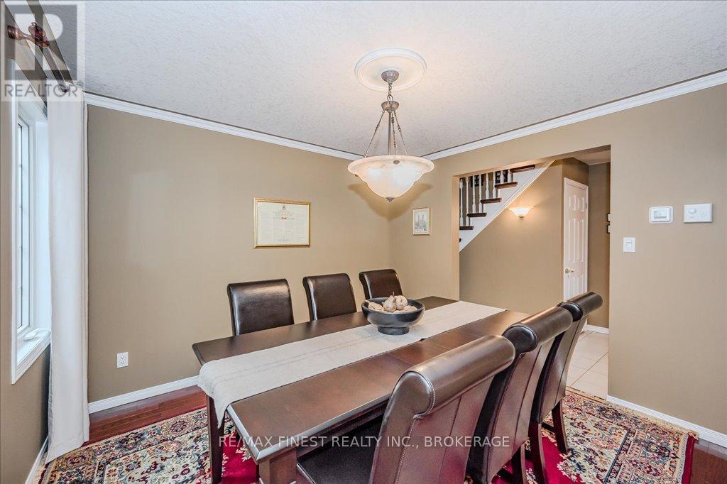 212 Summerfield Drive, Guelph, Ontario  N1L 1L3 - Photo 10 - X12162229
