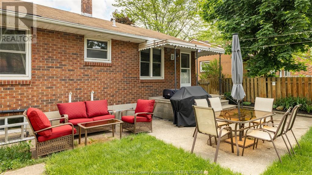 1215 Dot Avenue, Windsor, Ontario  N9C 3H9 - Photo 29 - 25012680