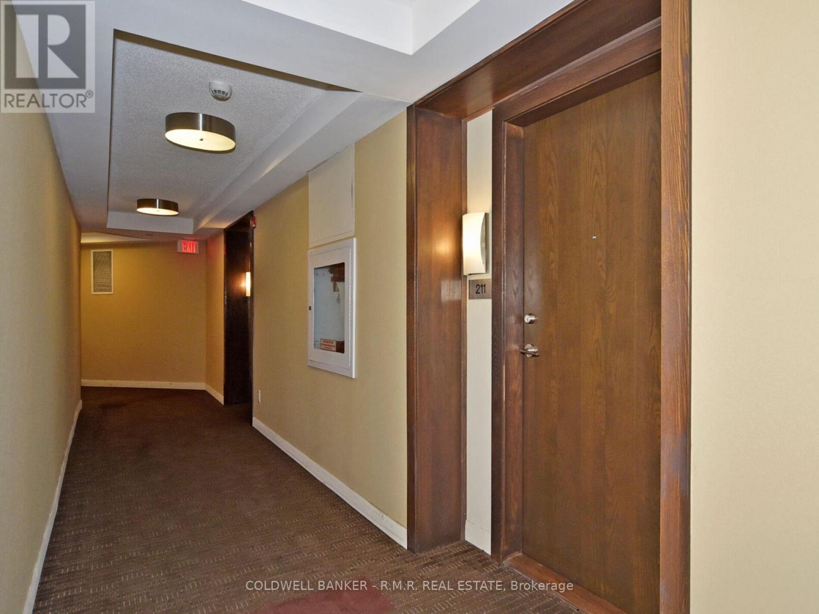 211 - 75 Norman Bethune Avenue, Richmond Hill, Ontario L4B 0B6 - Photo 11 - N12162333