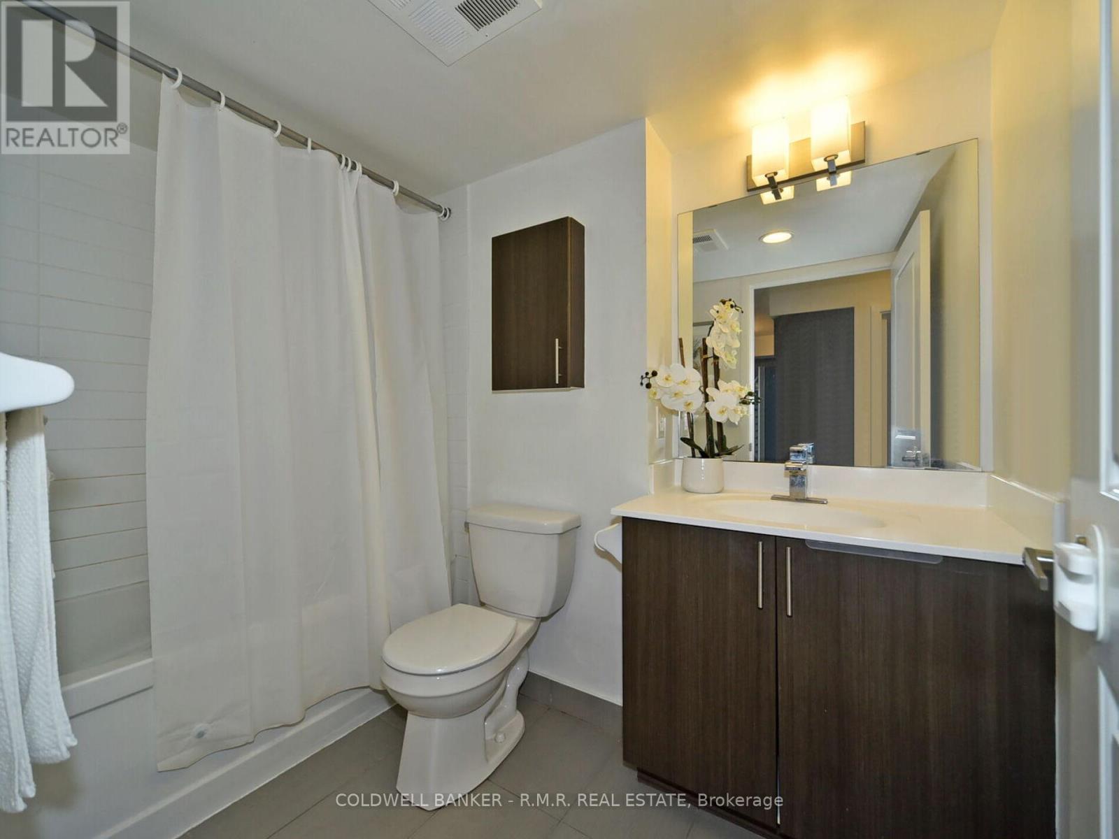 211 - 75 Norman Bethune Avenue, Richmond Hill, Ontario  L4B 0B6 - Photo 20 - N12162333