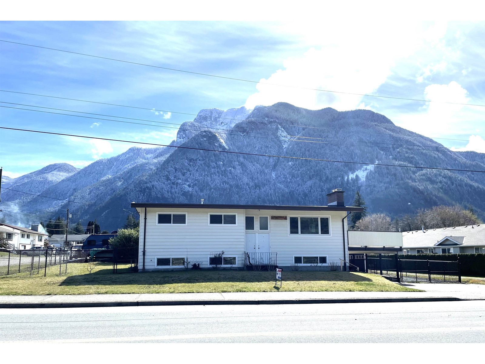 550 Coquihalla Street, Hope, Hope, British Columbia  V0X 1L0 - Photo 20 - R2977978