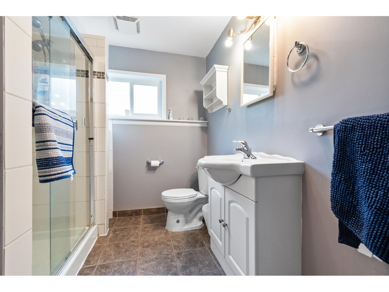 550 Coquihalla Street, Hope, Hope, British Columbia  V0X 1L0 - Photo 19 - R2977978