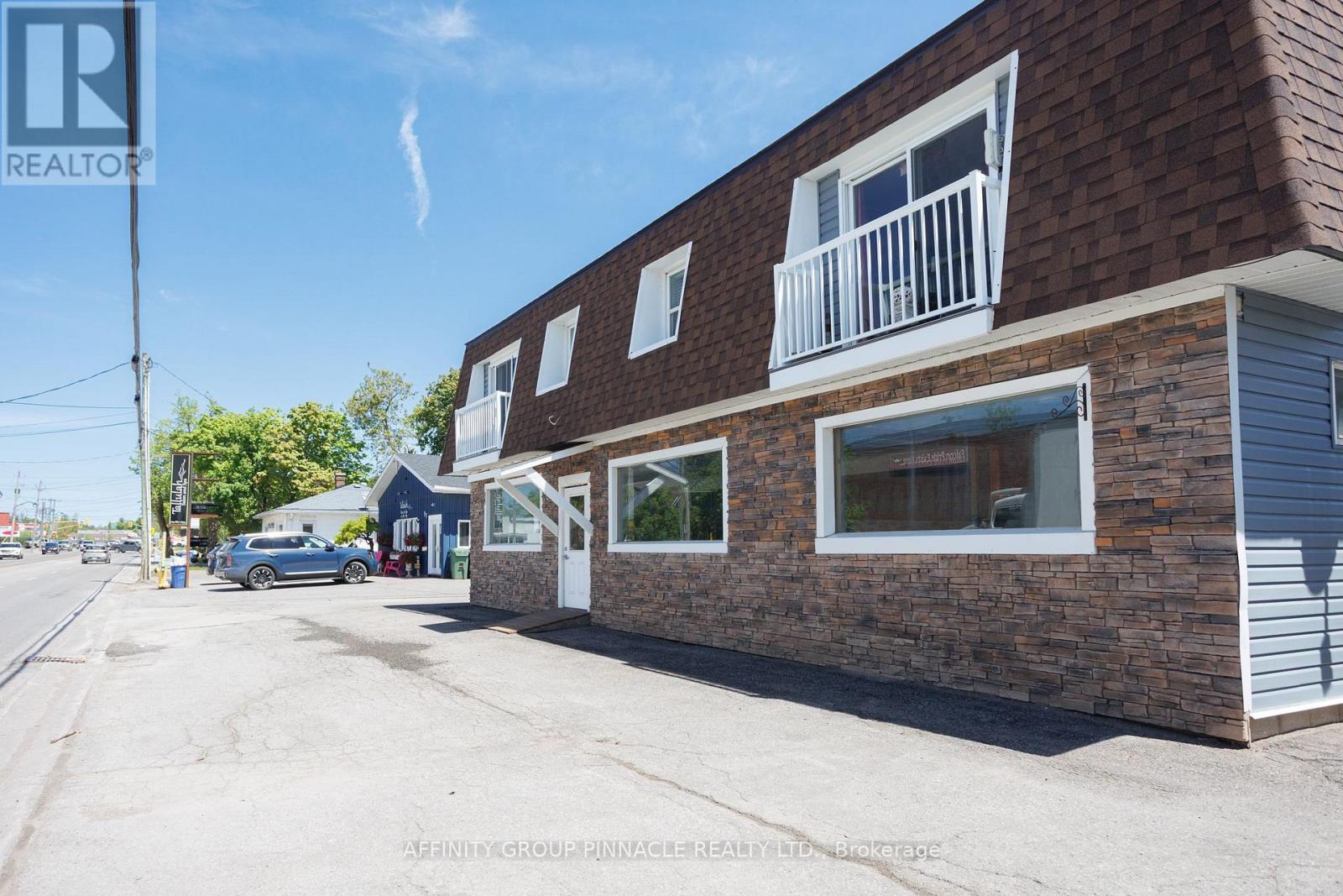 65 Lindsay Street, Kawartha Lakes, Ontario K0M 1N0 - Photo 5 - X12162262