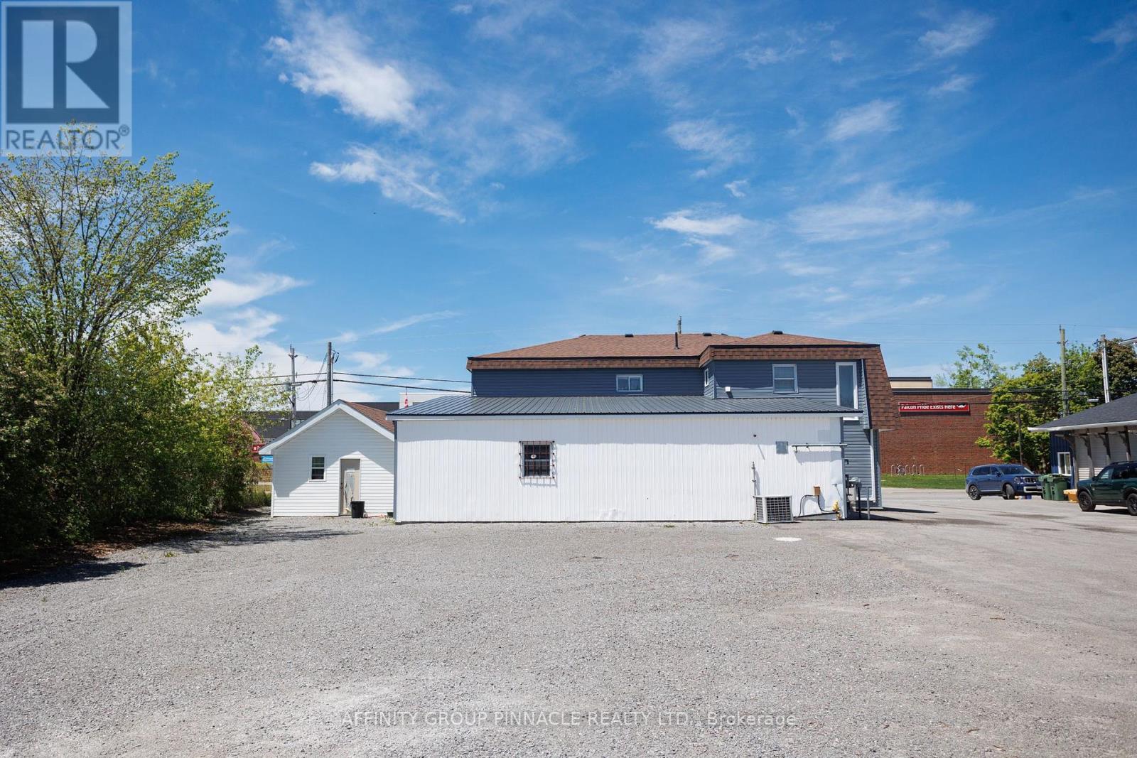 65 Lindsay Street, Kawartha Lakes, Ontario K0M 1N0 - Photo 9 - X12162262