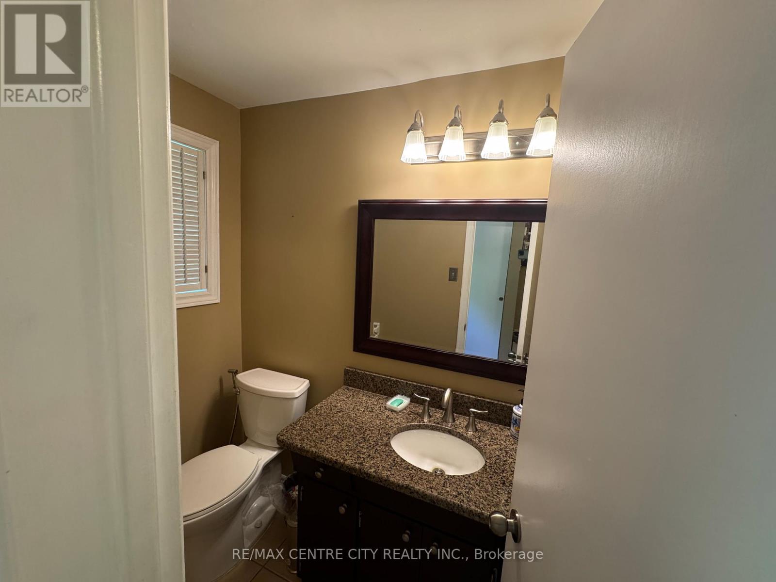 1462 Glengarry Avenue, London North, Ontario  N5X 1R1 - Photo 33 - X12162146