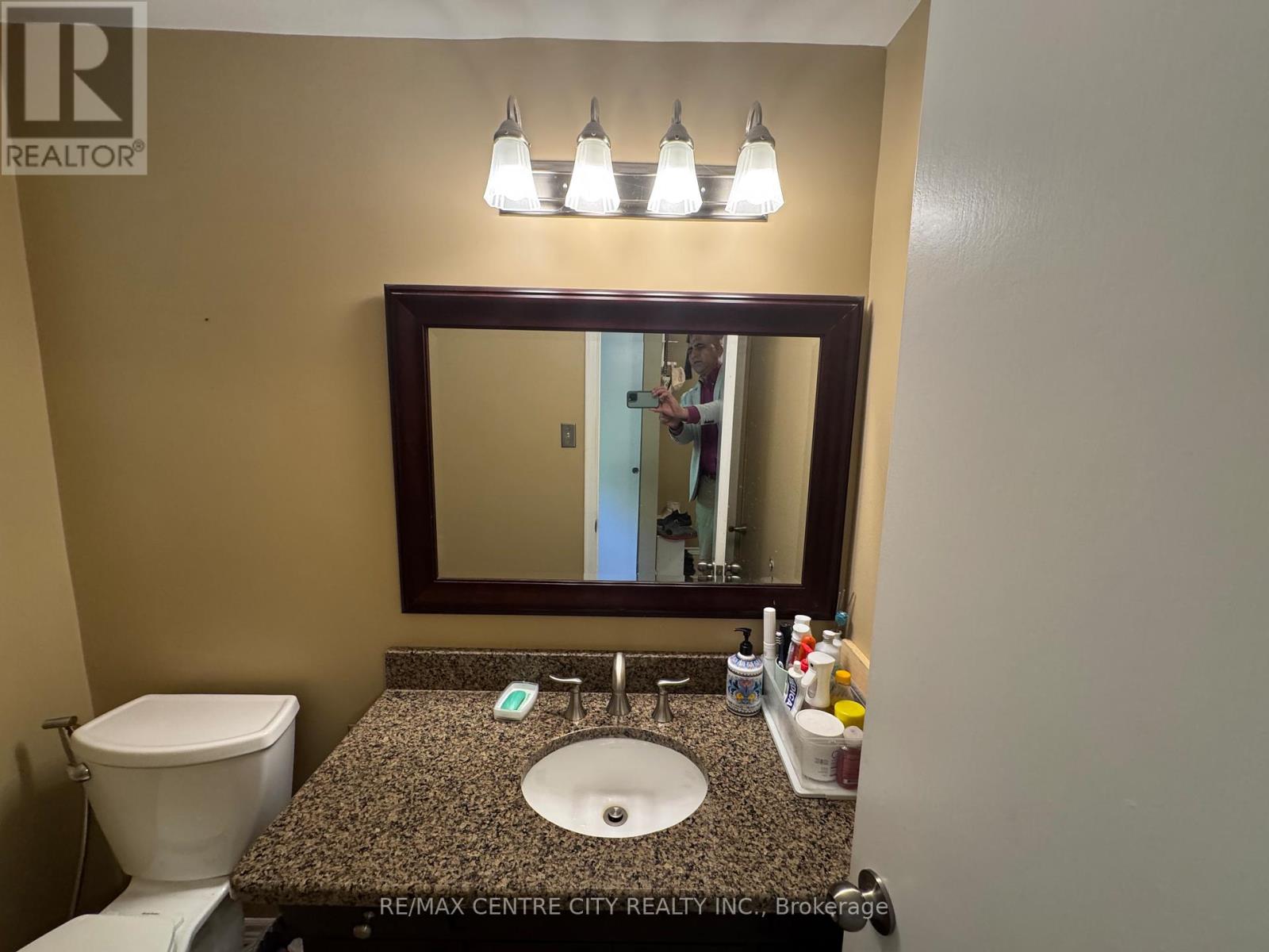 1462 Glengarry Avenue, London North, Ontario  N5X 1R1 - Photo 34 - X12162146