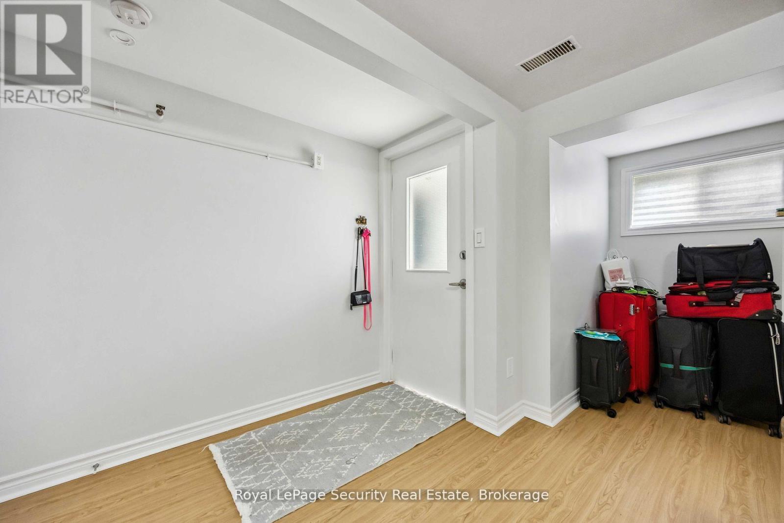 2 - 97 John Street E, Bradford West Gwillimbury, Ontario  L3Z 2B1 - Photo 3 - N12162126