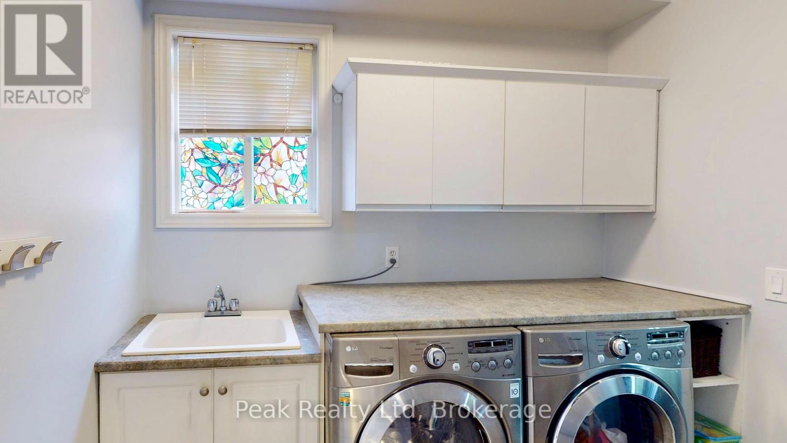 7 Hunt Street, North Dumfries, Ontario  N0B 1E0 - Photo 10 - X12094682