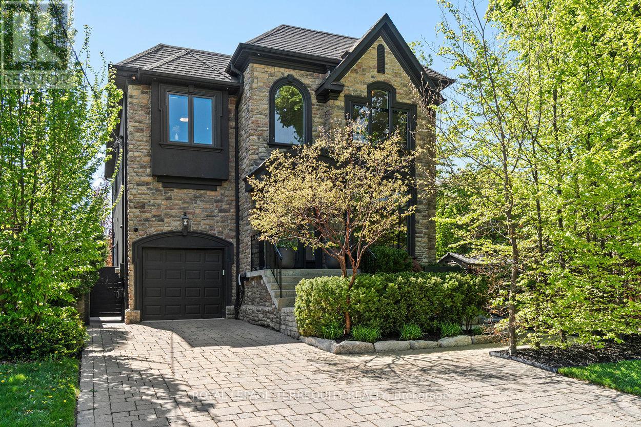 Property at 1080 ROYAL YORK ROAD image 2