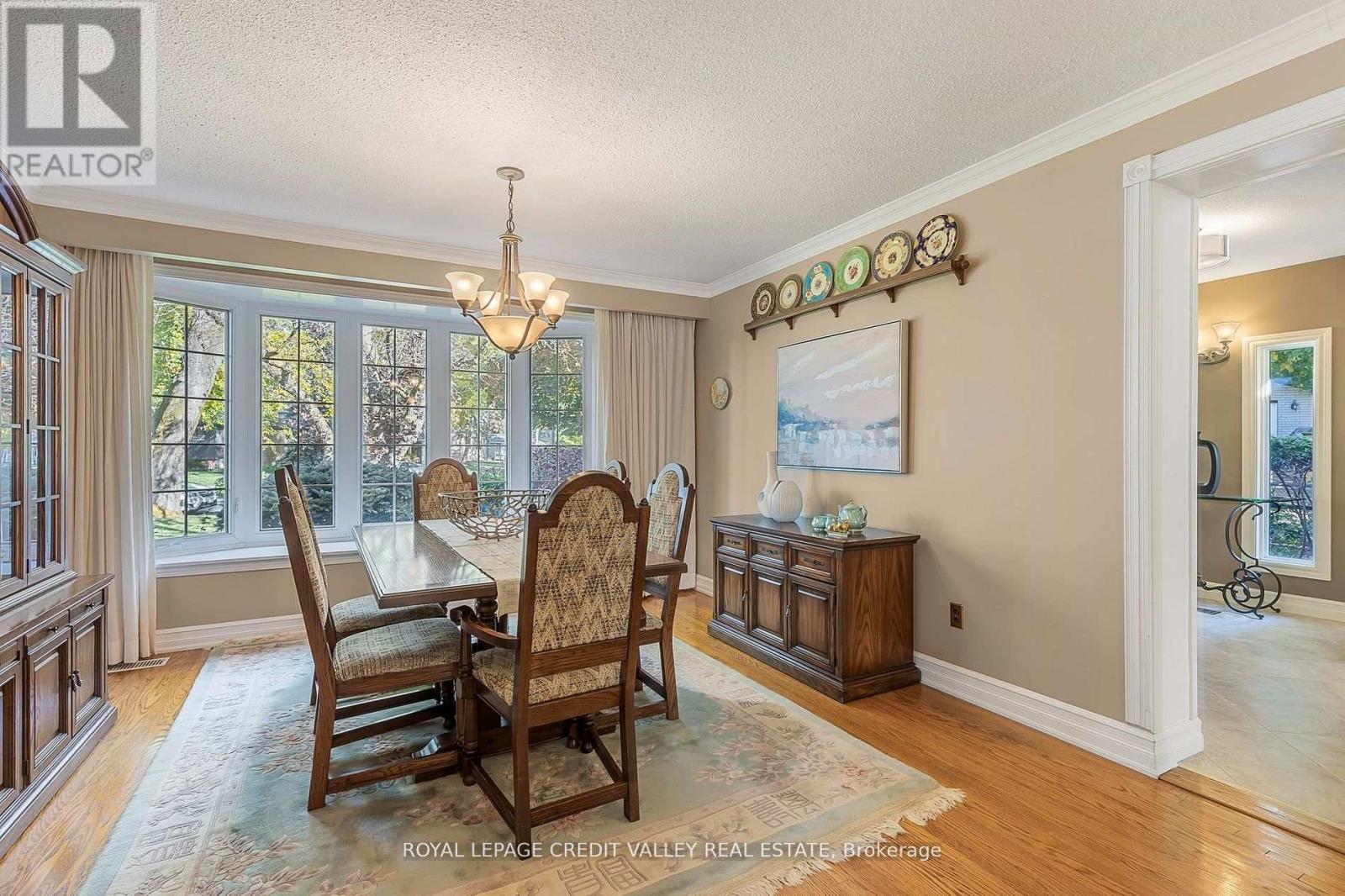 9 Norval Crescent, Brampton (Brampton East), Ontario  L6W 1J1 - Photo 6 - W12161553