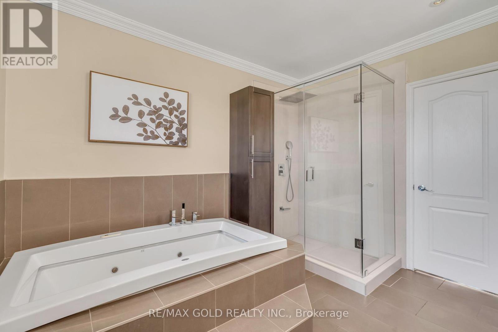 22 Tortoise Court, Brampton (Vales Of Castlemore), Ontario  L6P 0A1 - Photo 39 - W12161639