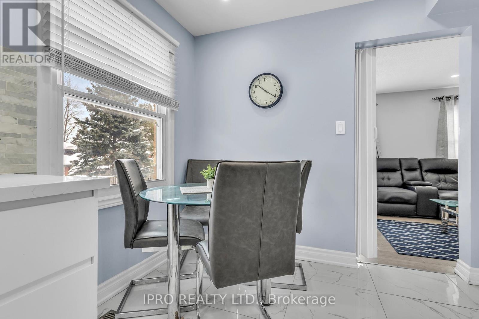 5014 Rundle Court, Mississauga, Ontario  L5M 4A3 - Photo 17 - W12161647