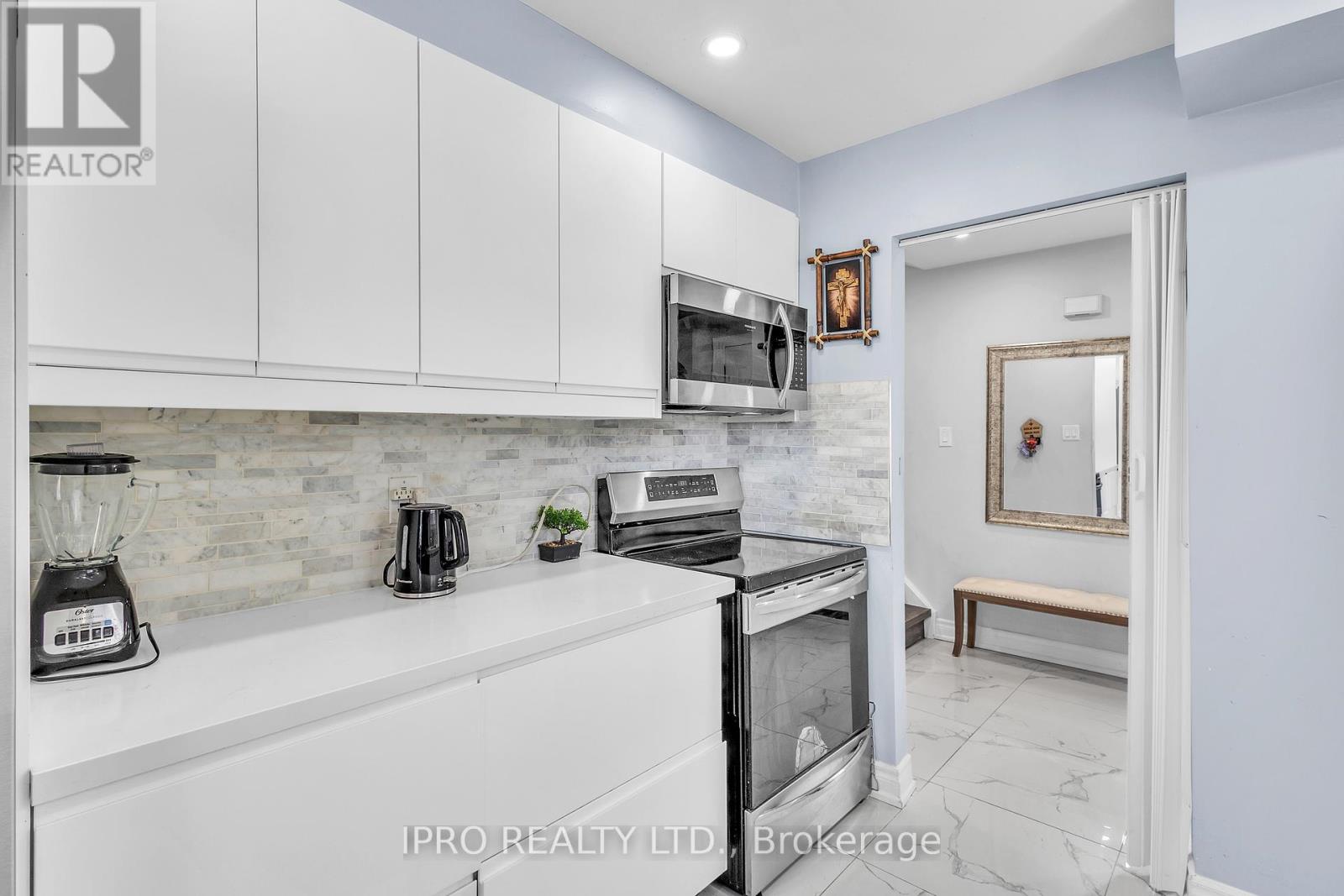 5014 Rundle Court, Mississauga, Ontario  L5M 4A3 - Photo 21 - W12161647