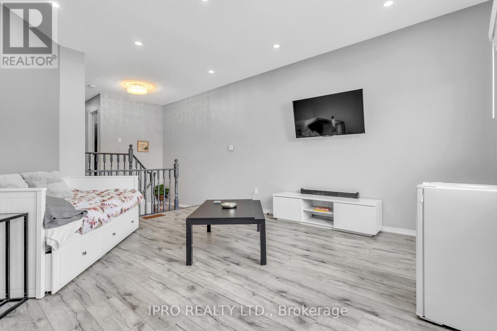 5014 Rundle Court, Mississauga, Ontario  L5M 4A3 - Photo 28 - W12161647