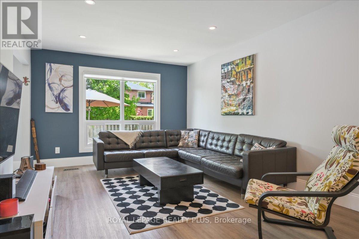 284 Rimmington Drive, Oakville, Ontario  L6H 3N5 - Photo 10 - W12161651