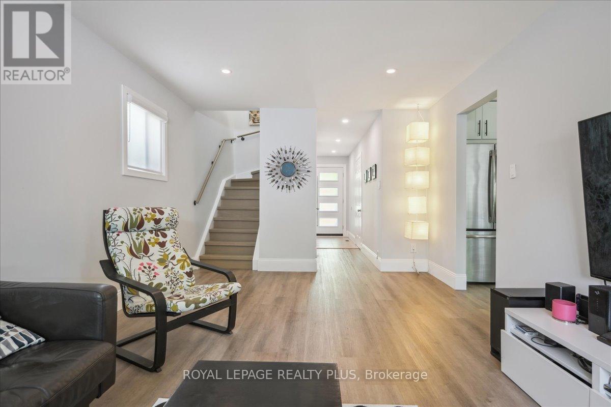 284 Rimmington Drive, Oakville, Ontario  L6H 3N5 - Photo 13 - W12161651