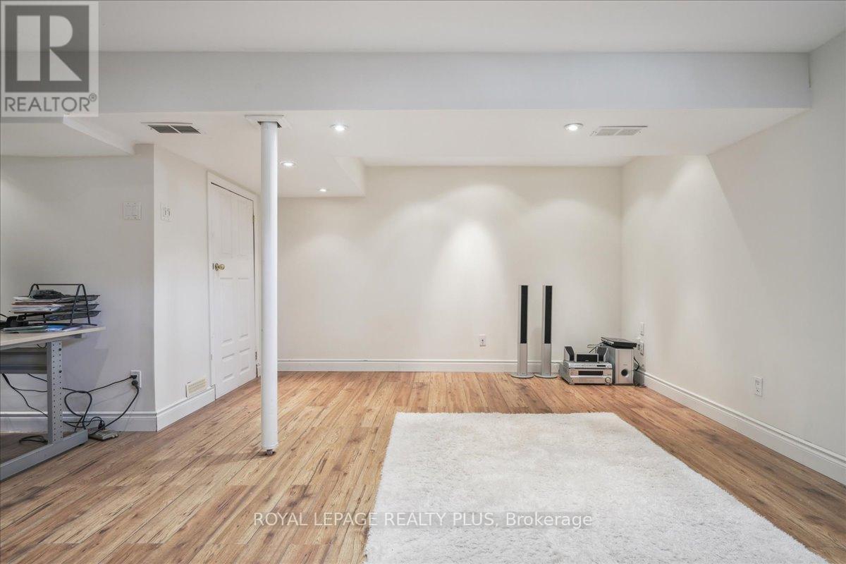284 Rimmington Drive, Oakville, Ontario  L6H 3N5 - Photo 29 - W12161651