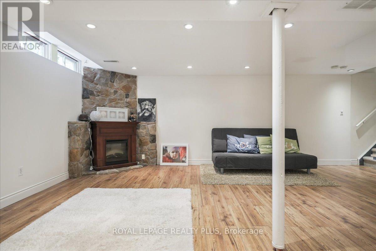 284 Rimmington Drive, Oakville, Ontario  L6H 3N5 - Photo 30 - W12161651