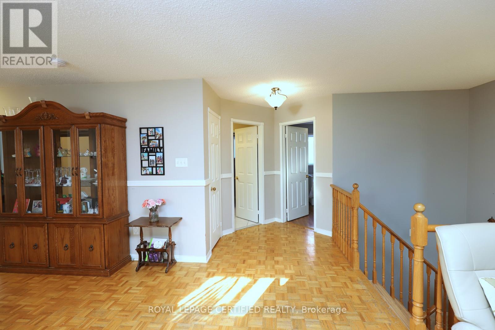 95 Vintage Gate, Brampton, Ontario  L6X 5B9 - Photo 5 - W12161665