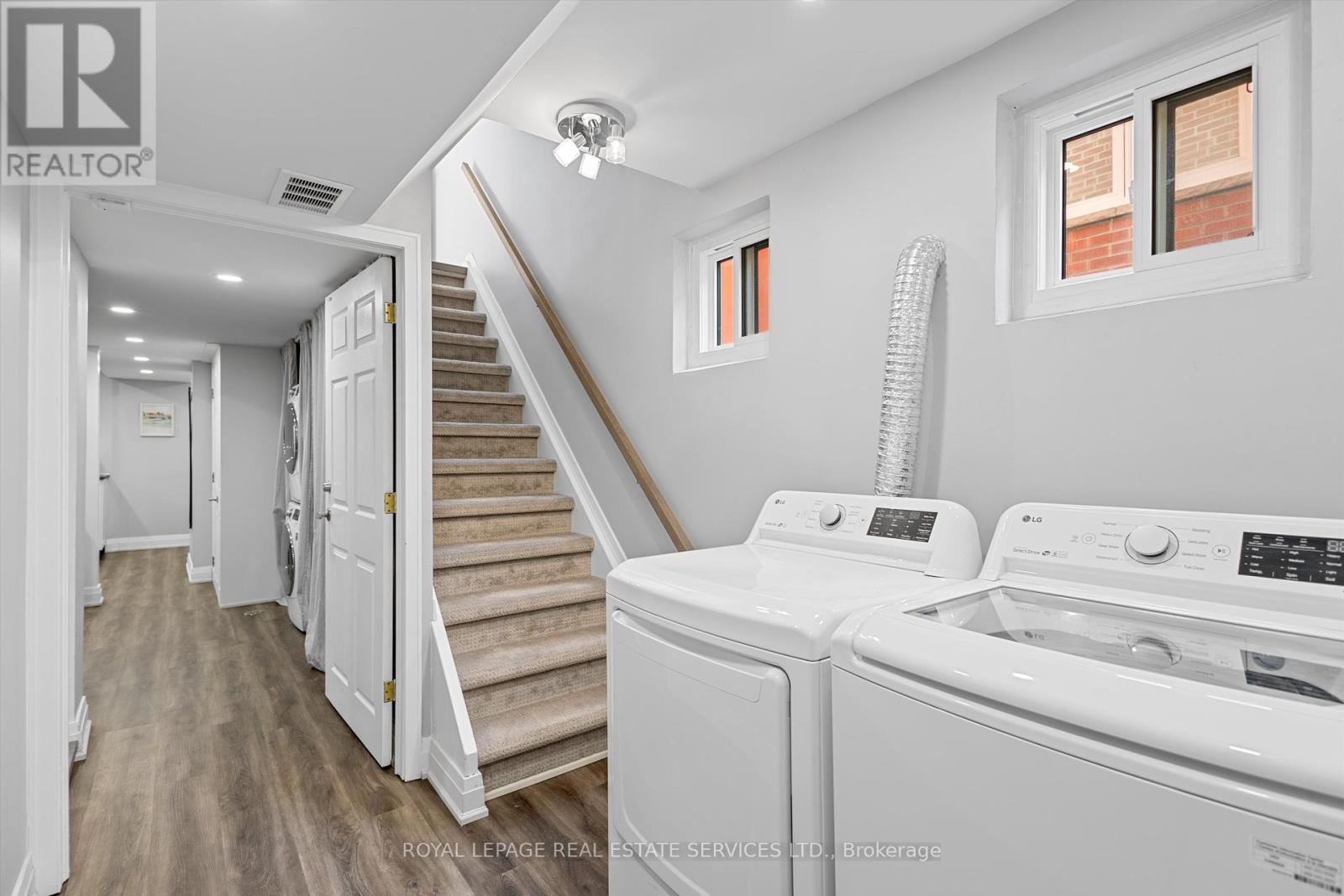 137 Belgravia Avenue, Toronto, Ontario  M6E 2M6 - Photo 23 - W12161707