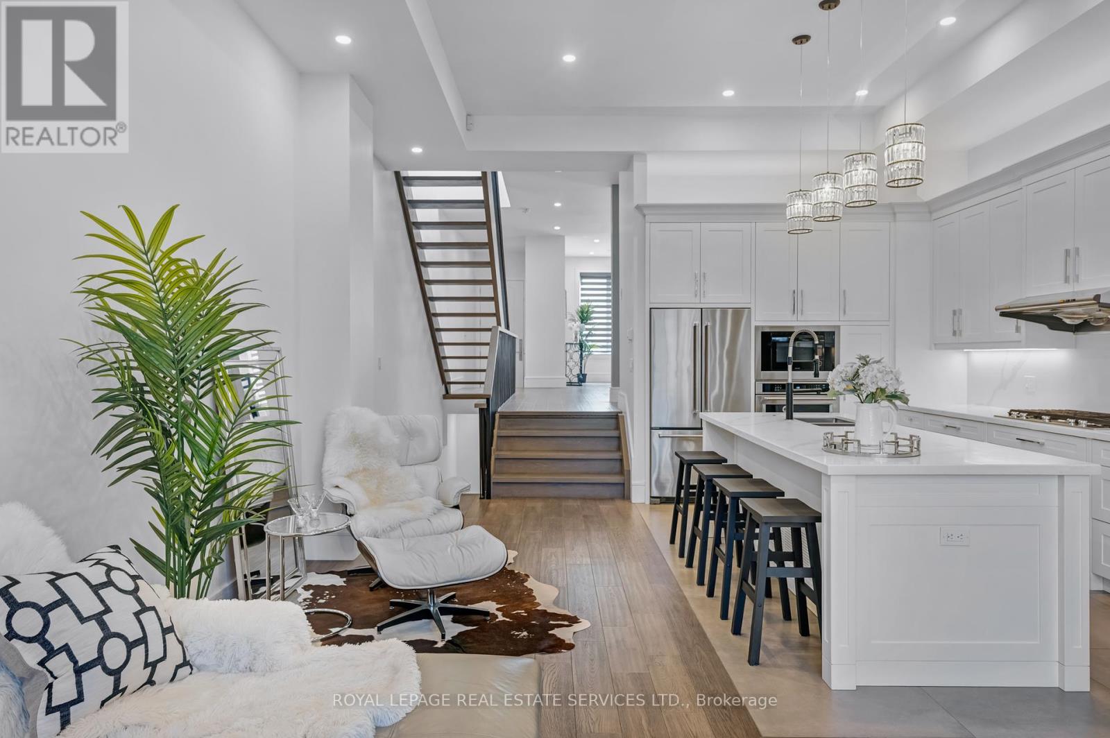 8 Branch Avenue, Toronto, Ontario  M8W 1M7 - Photo 24 - W12161723
