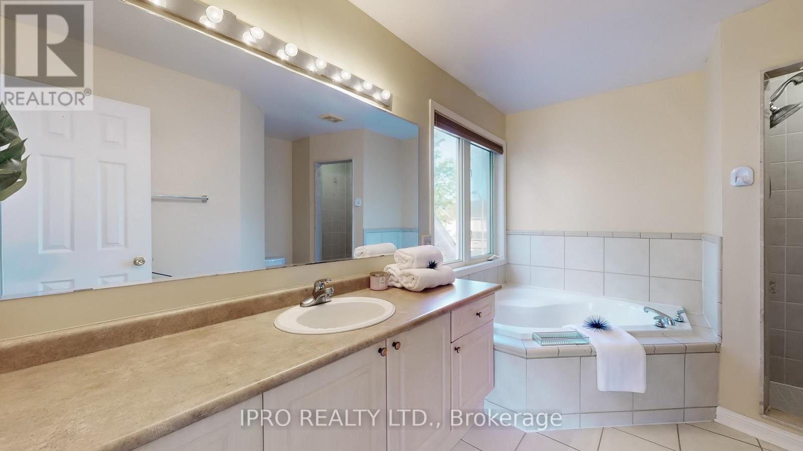 35 Redcastle Street, Brampton, Ontario  L7A 1P1 - Photo 32 - W12161735