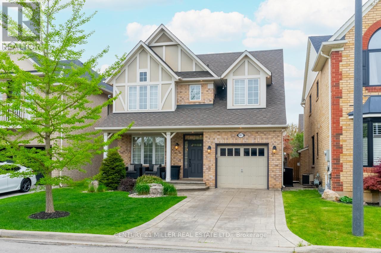 967 Coulter Way, Milton, Ontario  L9T 6X3 - Photo 2 - W12161740