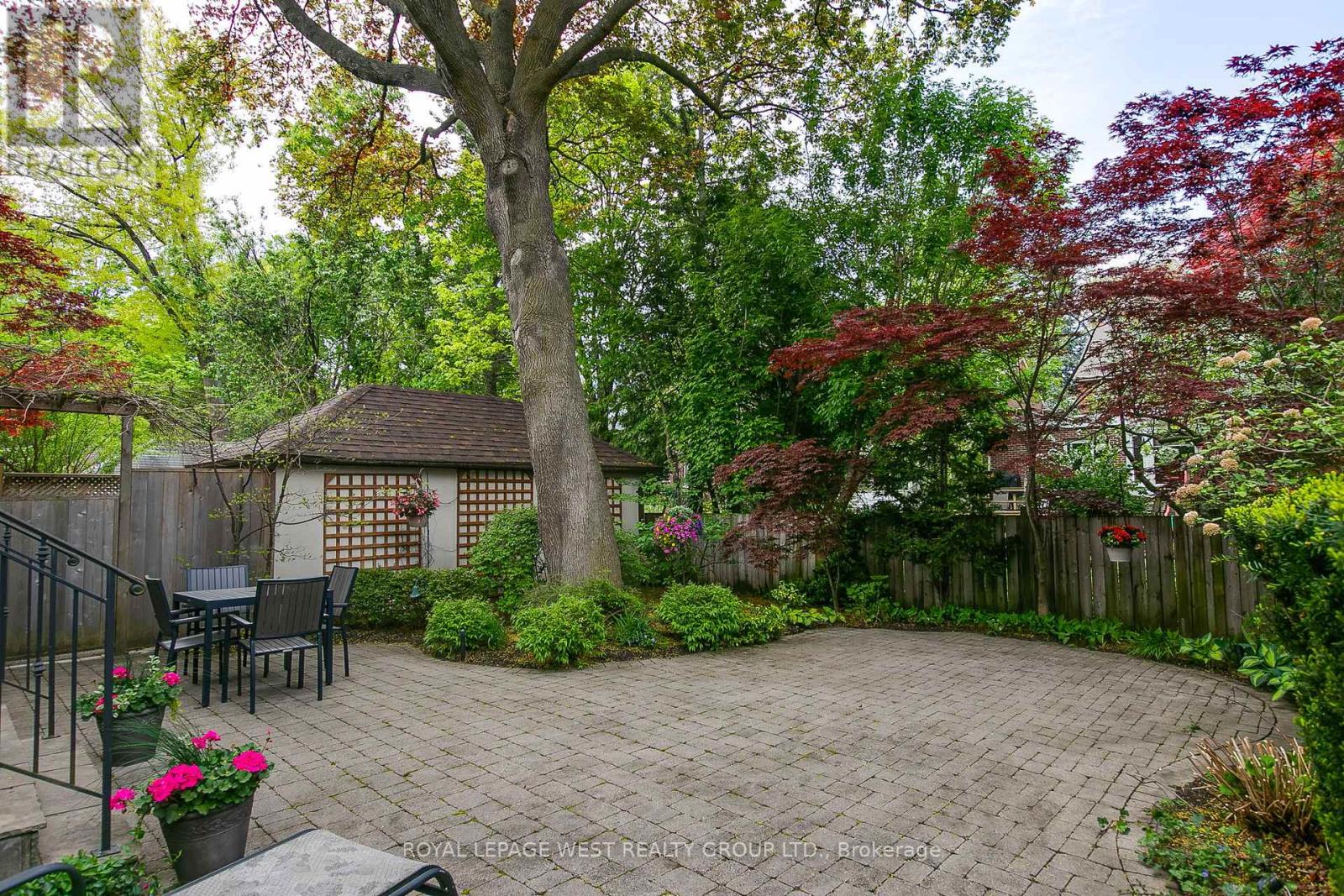 14 Dunedin Drive, Toronto, Ontario  M8X 2K5 - Photo 46 - W12161857
