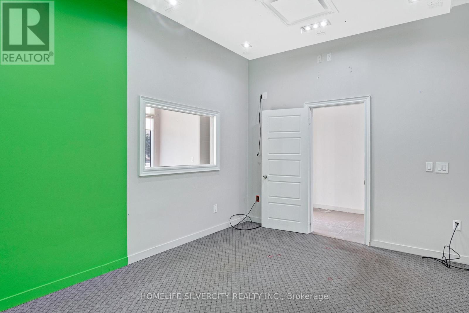 112 - 2 Dewside Drive, Brampton, Ontario  L6R 0X5 - Photo 11 - W12161862