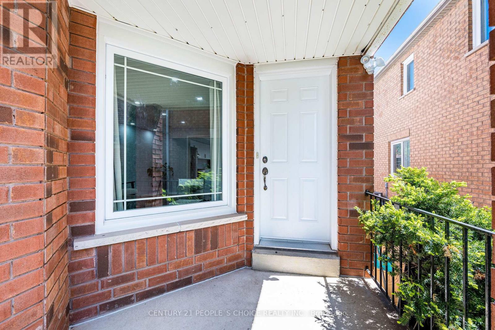 175 Fernforest Drive, Brampton, Ontario  L6R 1L7 - Photo 8 - W12161863