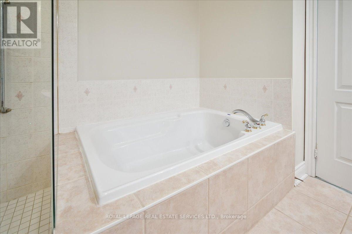2137 Forest Gate Park, Oakville, Ontario  L6M 4B4 - Photo 21 - W12161869
