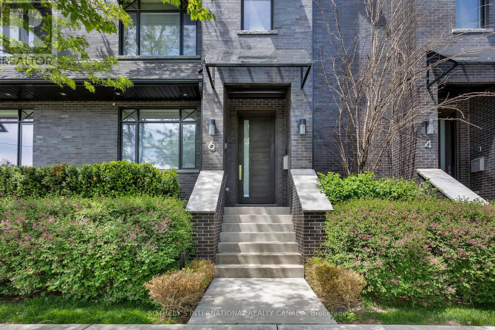 6 Ashley Road, Toronto, Ontario  M9A 0C5 - Photo 2 - W12161918