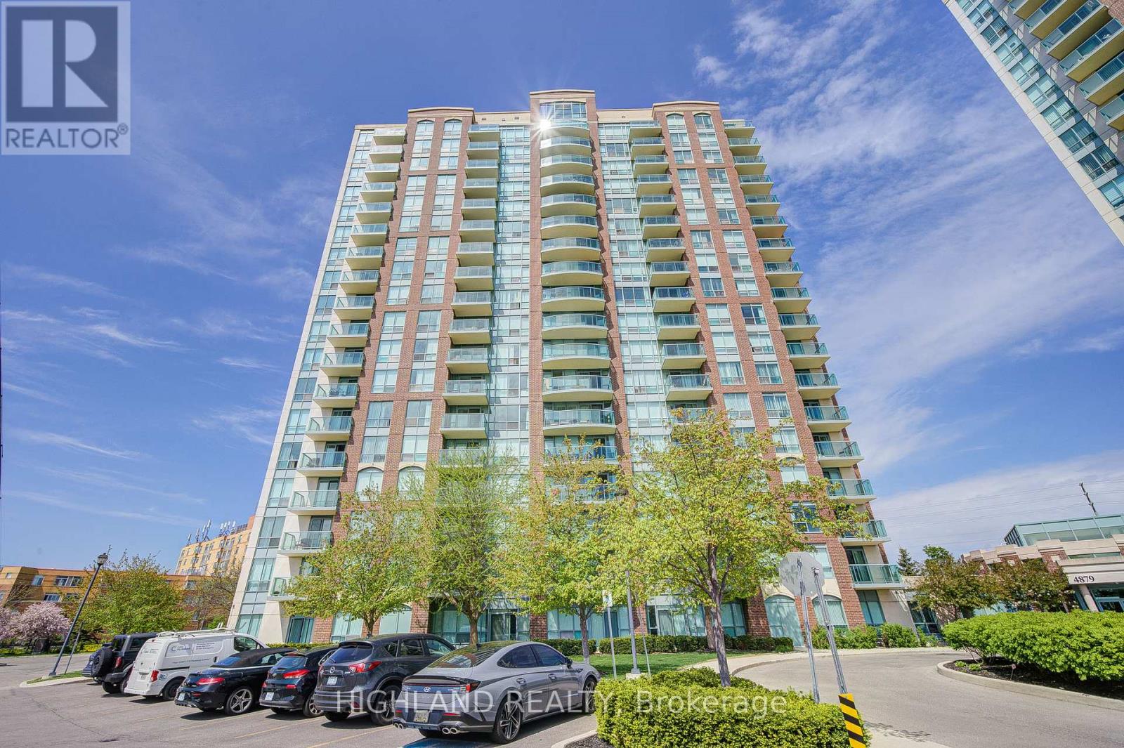 1505 - 4879 Kimbermount Avenue, Mississauga (Central Erin Mills), Ontario  L5M 7R8 - Photo 2 - W12161939