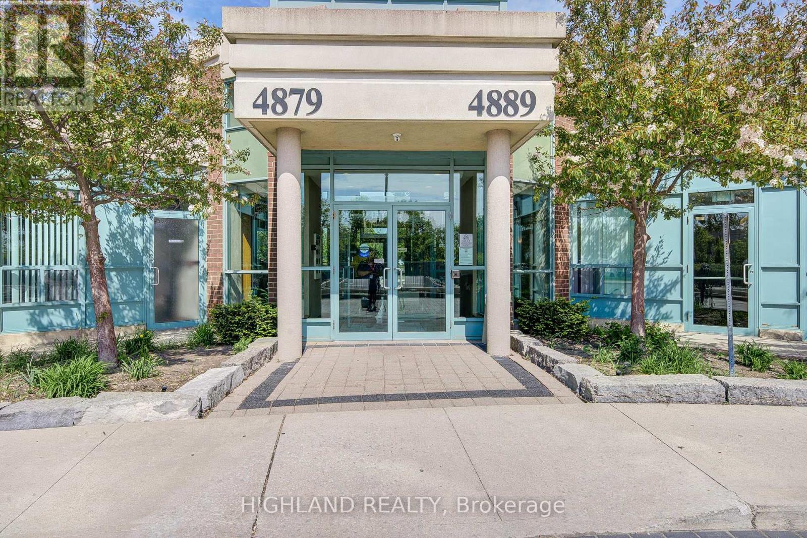 1505 - 4879 Kimbermount Avenue, Mississauga (Central Erin Mills), Ontario  L5M 7R8 - Photo 3 - W12161939
