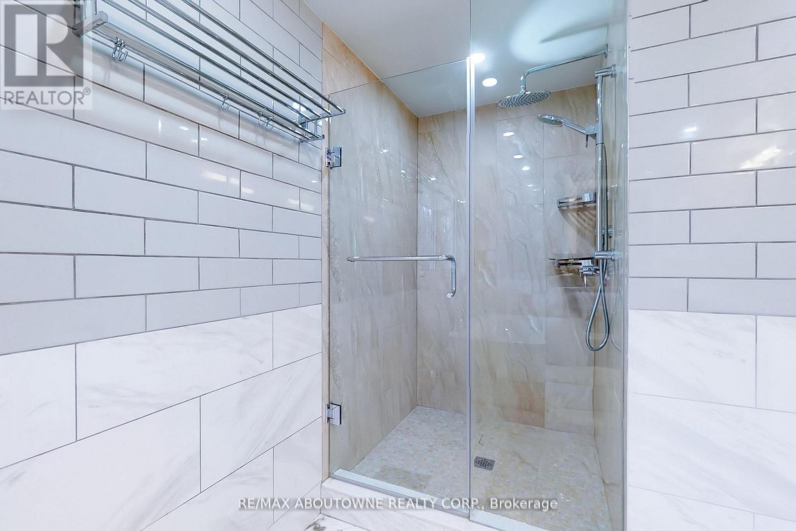 434 Brookmill Road, Oakville, Ontario  L6J 5K5 - Photo 27 - W12161941