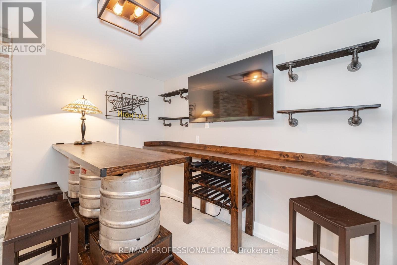 34 - 582 Renforth Drive, Toronto, Ontario  M9C 3V9 - Photo 34 - W12161944