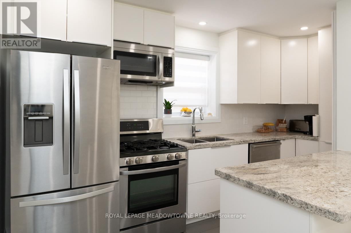 3 - 33 Broadview Avenue, Mississauga, Ontario  L5H 2S8 - Photo 13 - W12161962
