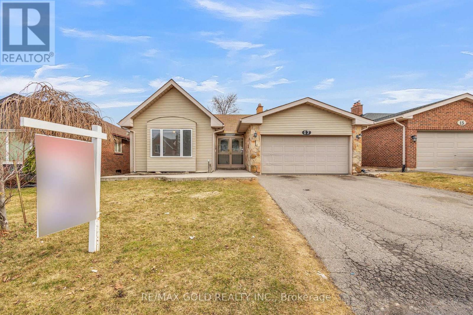 LOWER - 17 MANSION STREET, Brampton, Ontario