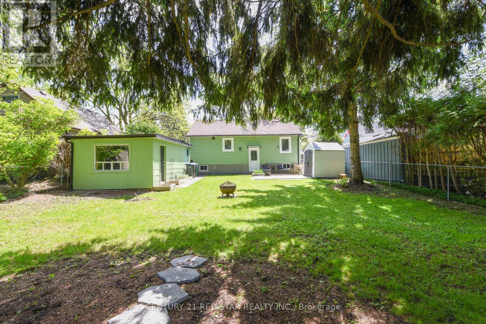 12 Rogers Road, Brampton, Ontario  L6X 1L8 - Photo 11 - W12162019