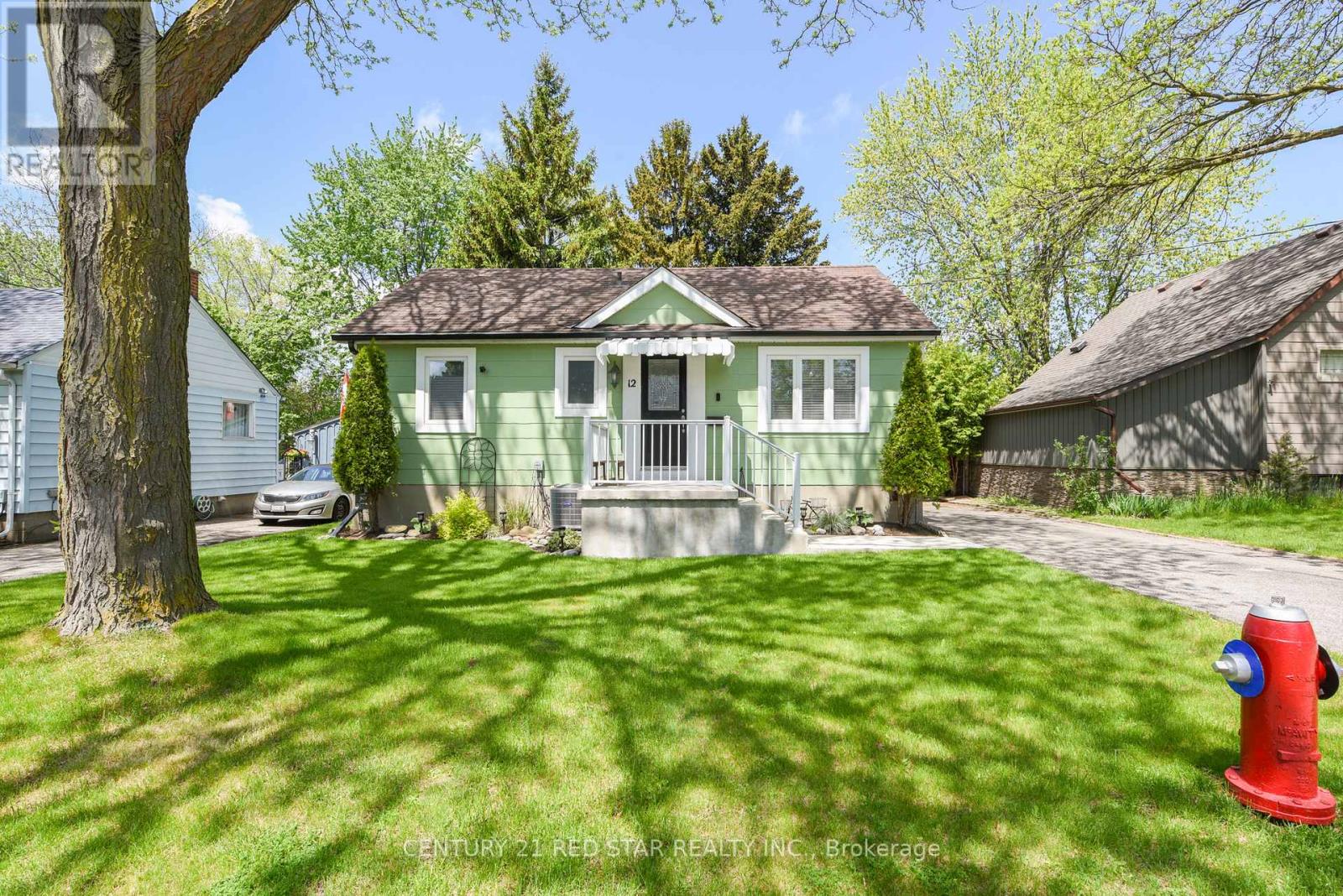 12 Rogers Road, Brampton, Ontario  L6X 1L8 - Photo 3 - W12162019
