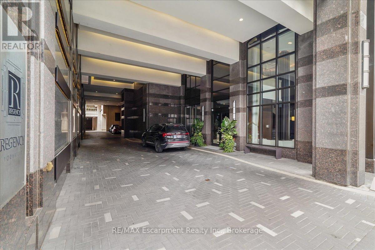 Property at 304 - 68 YORKVILLE AVENUE N image 4