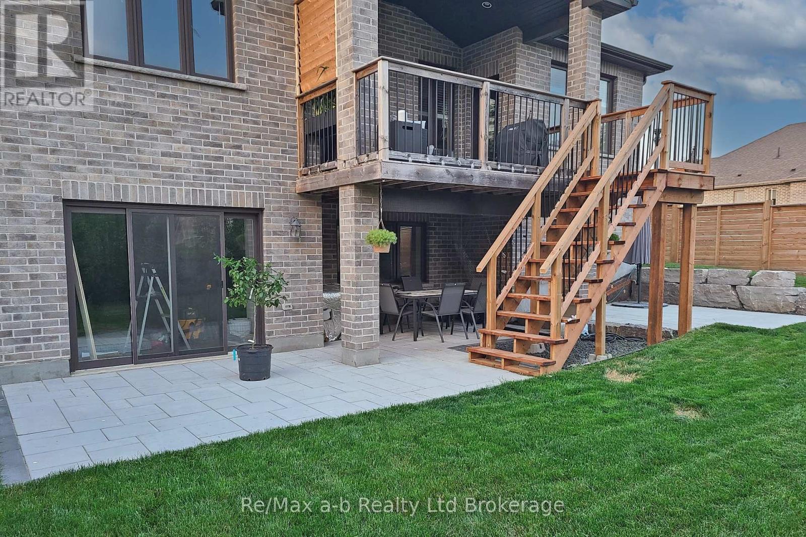 255 Wedgewood Drive, Woodstock, Ontario  N4T 0J1 - Photo 44 - X12162246