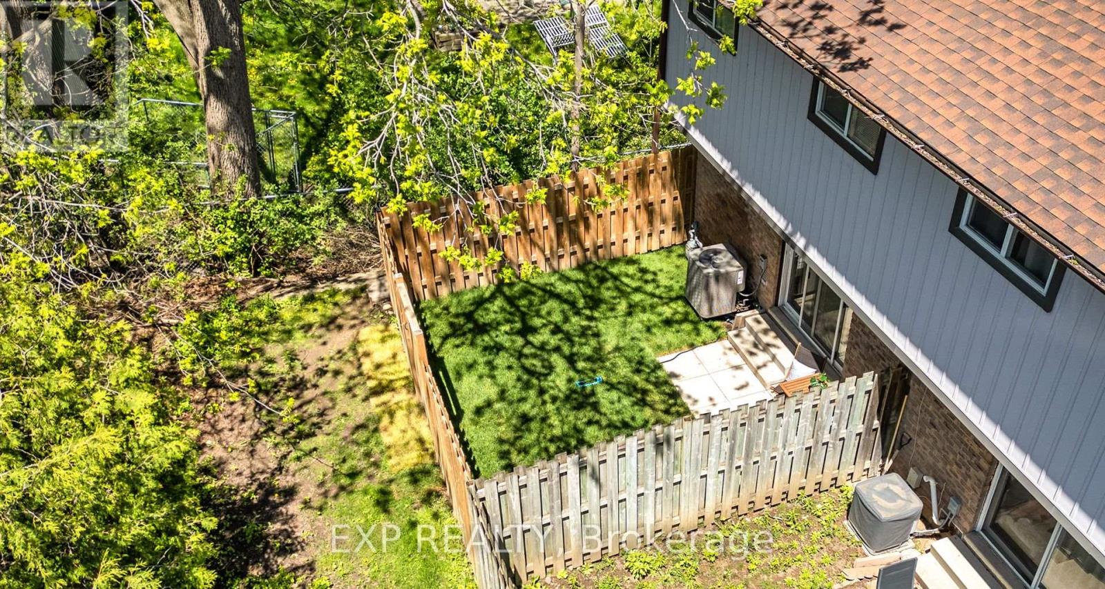12 - 25 Thaler Avenue, Kitchener, Ontario  N2A 1R3 - Photo 17 - X12161446